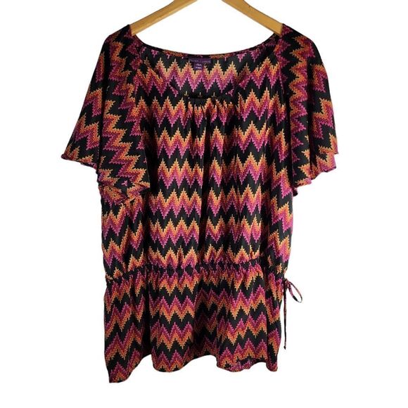Beverly Drive Pink And Black Chevron Tie Waist Batwing Blouse - Picture 1 of 6